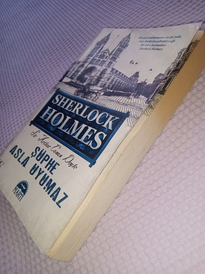 Sherlock Holmes - Şüphe Asla Uymaz - Görsel 2