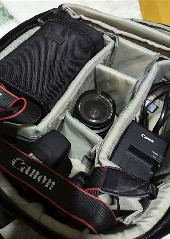  Beden Canon EOS 1000D Dijital Kamera ve Aksesuarları