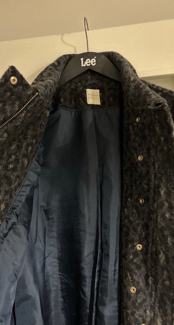 Yargıcı Kadın Mont - Görsel 4