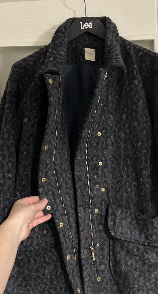 Yargıcı Kadın Mont - Görsel 3