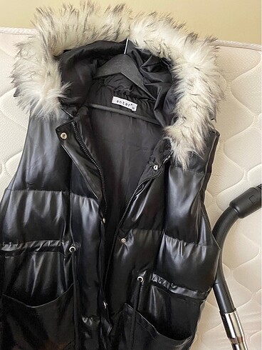 Yelek şapkası kürklü beli isteğe göre sıkılabilir - Görsel 2