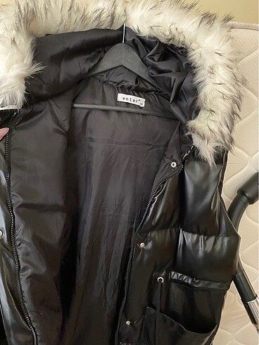 Yelek şapkası kürklü beli isteğe göre sıkılabilir - Görsel 3