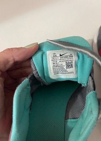 Gri Erkek Çocuk Spor Ayakkabı Nike - Görsel 2