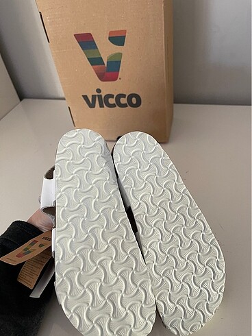 28 Beden Vicco sandalet