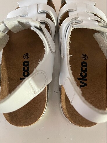 28 Beden beyaz Renk Vicco sandalet