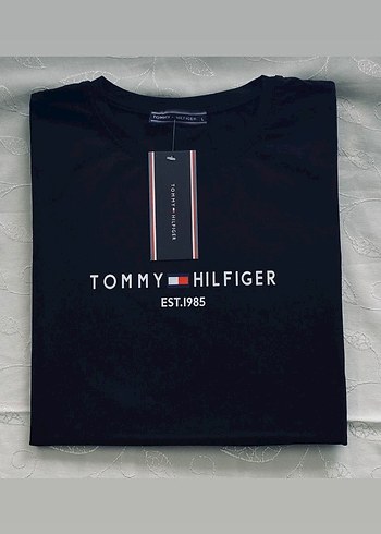 Unisex Siyah Tişört