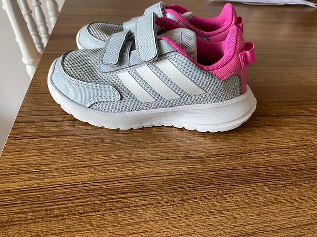 Adidas çocuk ayakkabısı
