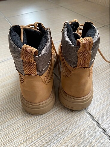 39 Beden Zara bot