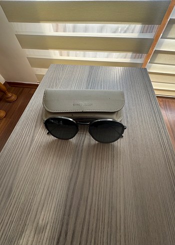 Giorgio Armani siyah güneş gözlüğü - Görsel 8