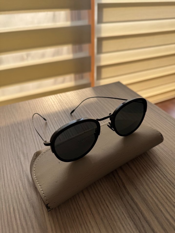 Giorgio Armani siyah güneş gözlüğü - Görsel 2