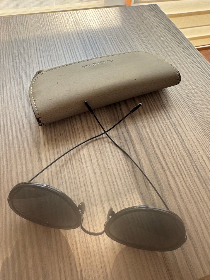 Giorgio Armani siyah güneş gözlüğü - Görsel 3