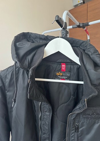 Alpha Industries Siyah Fermuarlı Erkek Mont - Görsel 4