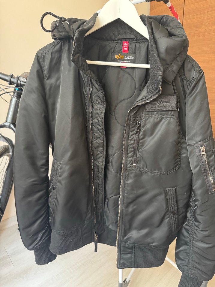 Alpha Industries Siyah Fermuarlı Erkek Mont - Görsel 2