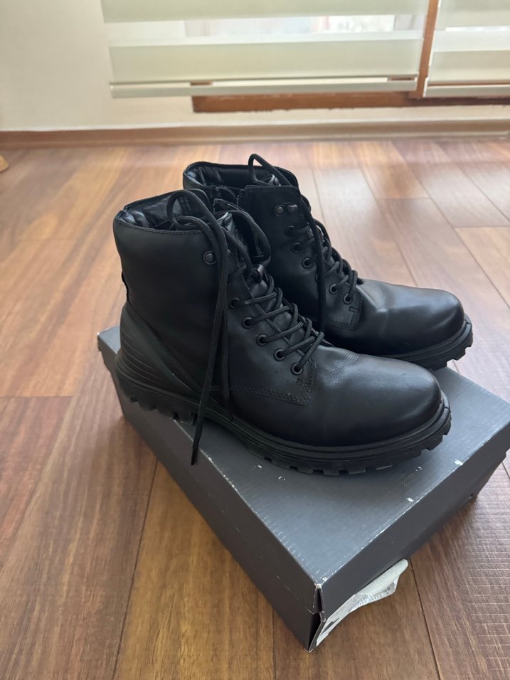 Ecco siyah deri bot - Görsel 2