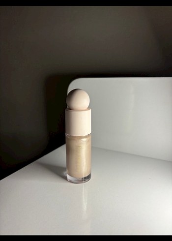 Rare Rare Beauty Liquid Englighten Highlighter