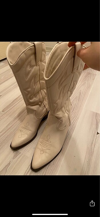 37 Beden Stradivarius çizme