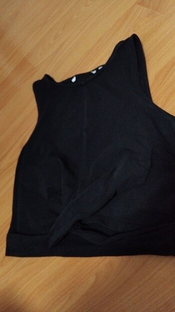 Siyah crop