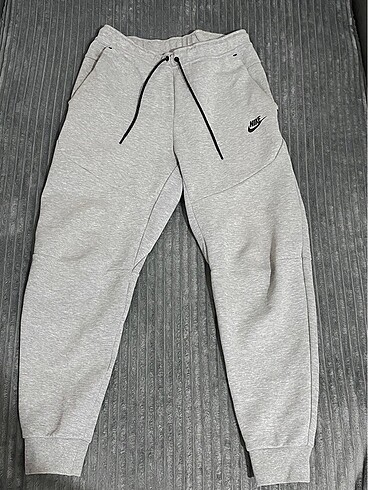 Nike Tech fleece eşofman altı