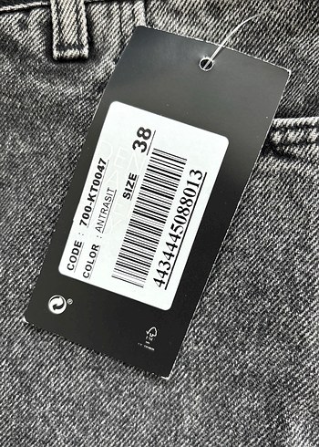 Gri Düğmeli Bol Kesim Kadın Jean - Görsel 2