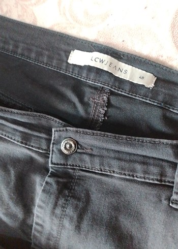 Gül İşlemeli Koyu Gri Kot Pantolon - Görsel 6