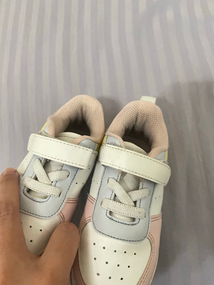 Kız Çocuk Bağcıklı ve Cırtcırtlı Spor Ayakkabı - Görsel 2