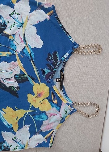 Zincir askılı çiçekli bluz - Görsel 4