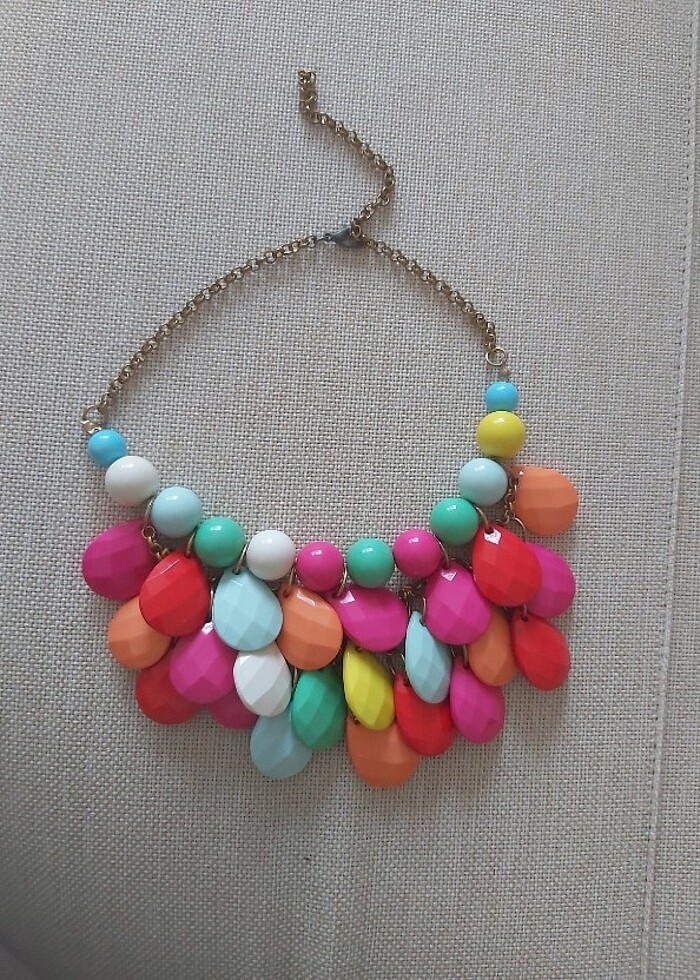 Renkli boncuklu kolye - Görsel 3