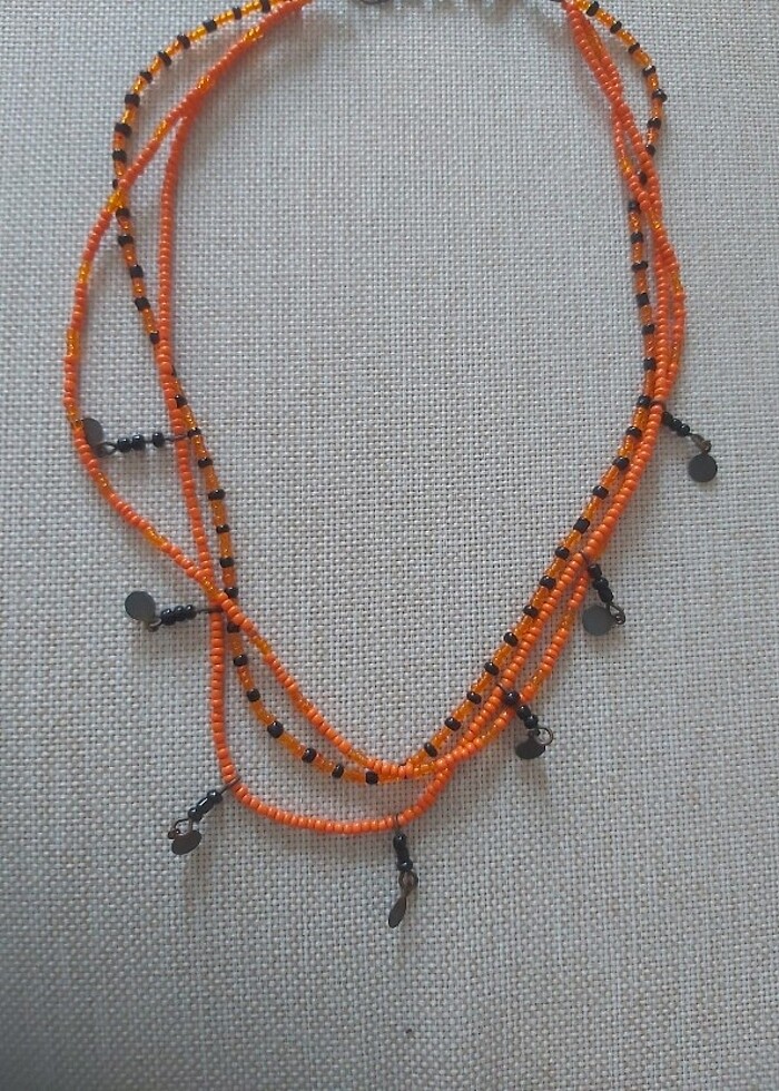 El Yapımı üçlü turuncu boncuklu kolye - Görsel 2