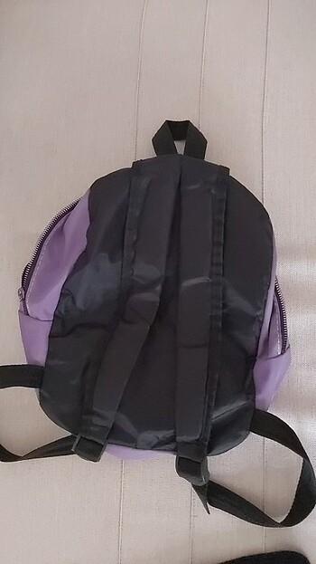 Lila sırt çantası  - Görsel 2