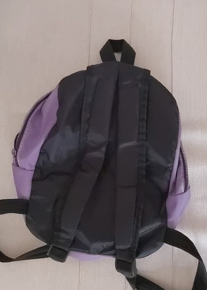 Lila sırt çantası  - Görsel 2