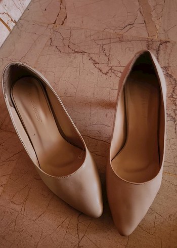 Trendyol & Milla Bej Deri Stiletto Topuklu Kadın Ayakkabı