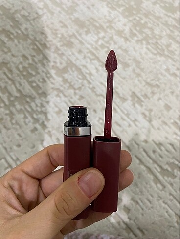 Beden bordo Renk Loreal Paris ruj