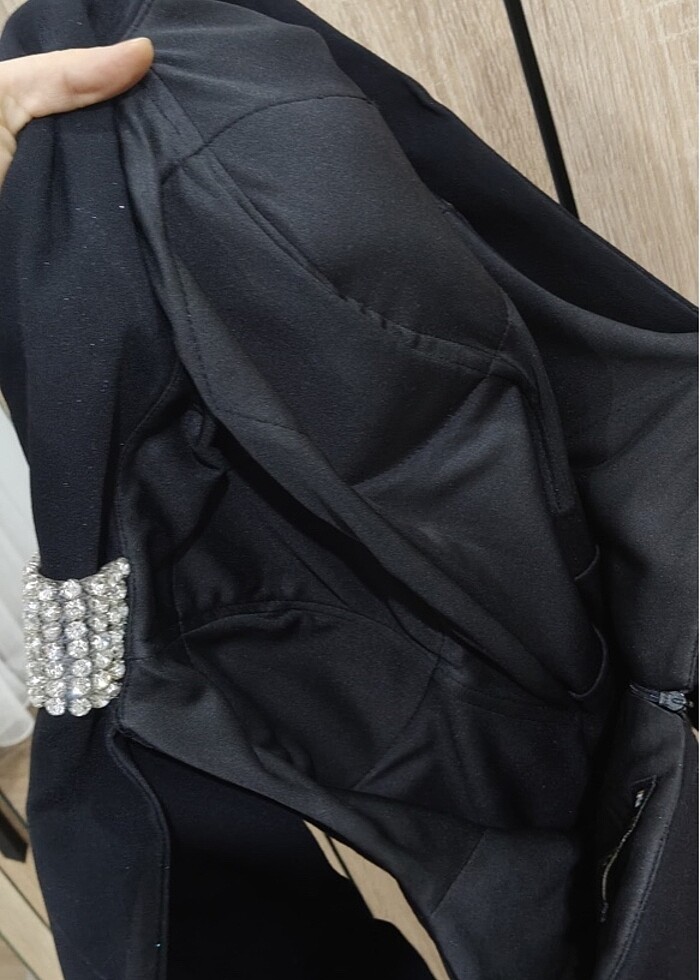 Siyah taşlı abiye - Görsel 5