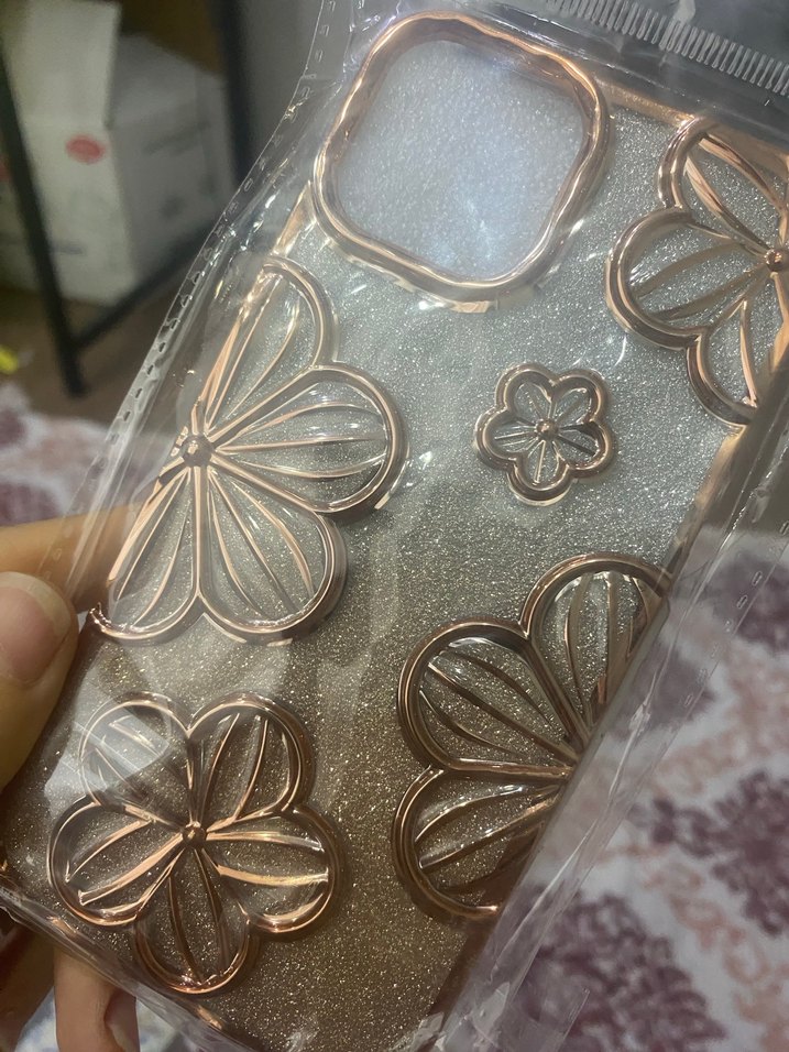 Altın Renkli Pullu Bohem Telefon Kılıfı - Görsel 2