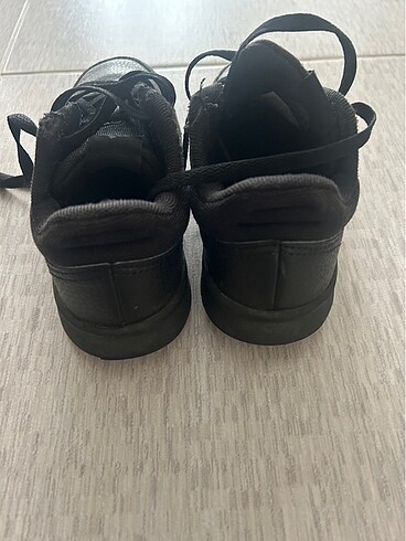 30 Beden Kız çocuk spor ayakkabı