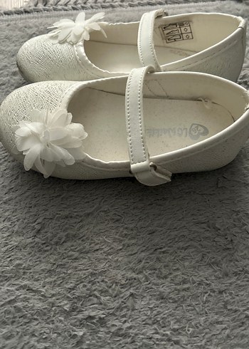 Beyaz Kız Çocuk Çiçekli Bale Ayakkabısı - Görsel 3