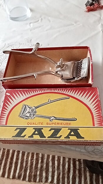 Vintağe Zaza marka elde saç kesme makinası  - Görsel 2