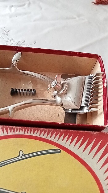 Vintağe Zaza marka elde saç kesme makinası  - Görsel 3