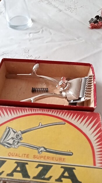 Vintağe Zaza marka elde saç kesme makinası  - Görsel 4