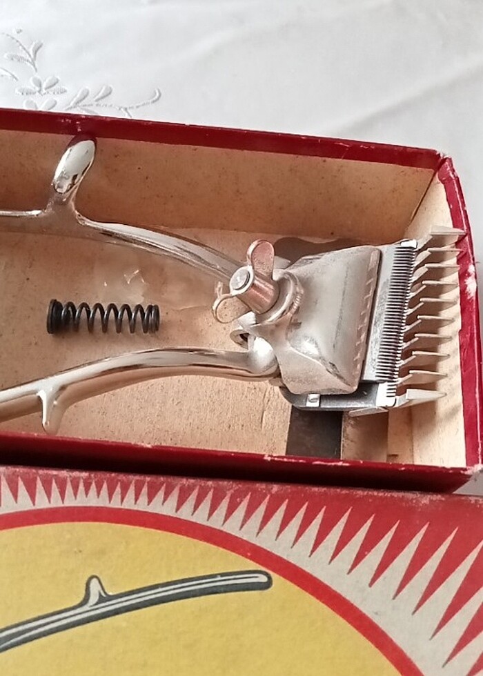 Vintağe Zaza marka elde saç kesme makinası  - Görsel 3