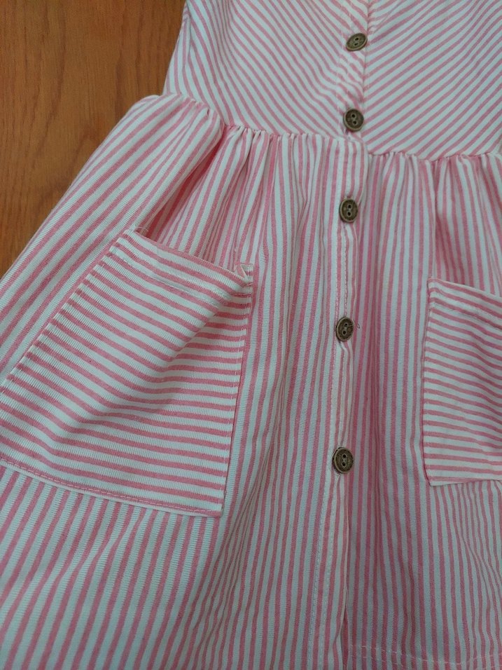 Düğmeli Pembe Çizgili Kız Elbisesi - Görsel 2