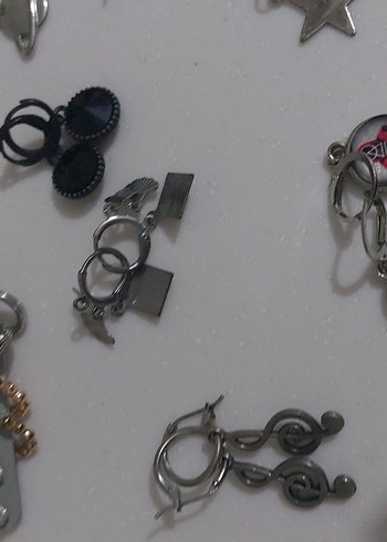 Gri Zincir Detaylı Midi Kadın Küpeler - Görsel 4