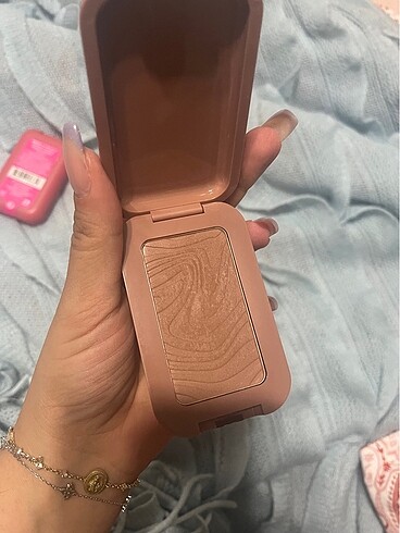 Nyx buttermelt bronzer deserve butta