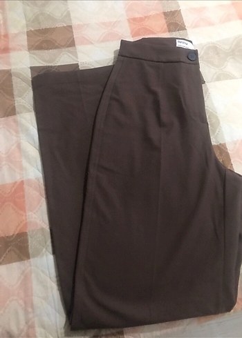 Bershka Kadın Siyah Midi Kumaş Pantolon