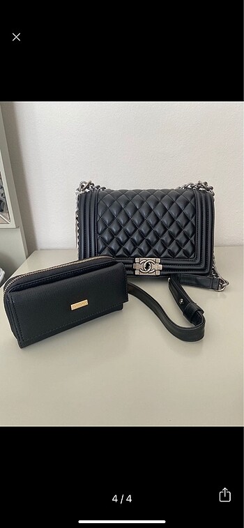 Siyah şık çanta ve cüzdan