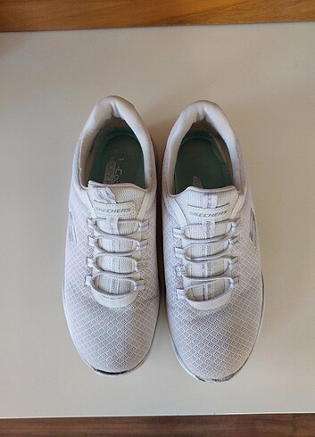 37 Beden Skechers Günlük ayakkabı