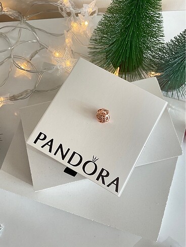 Beden Pandora Pave Burgu Charm