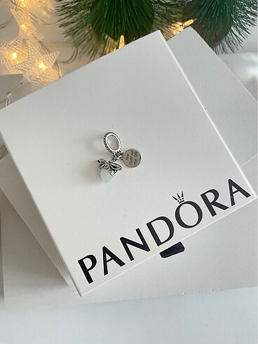 Pandora Pandora Karanlıkta Parlayan Ateş Böceği Charm