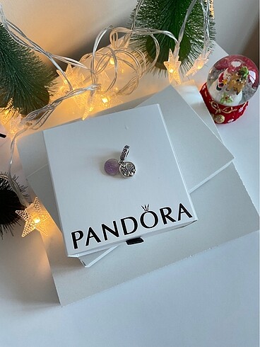 Pandora Sonsuzluk, Kalp ve Işıltılı Yıldızlar Sallantılı Charm