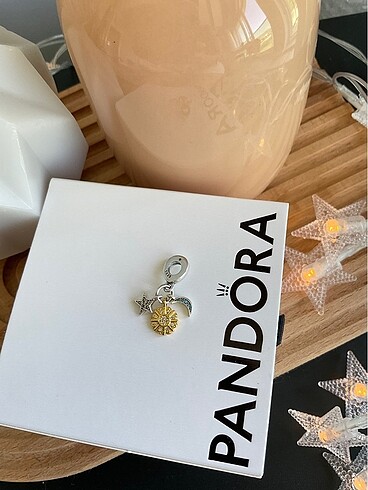Pandora Güneş Ay Yıldız 3?lü Sallantılı Charm